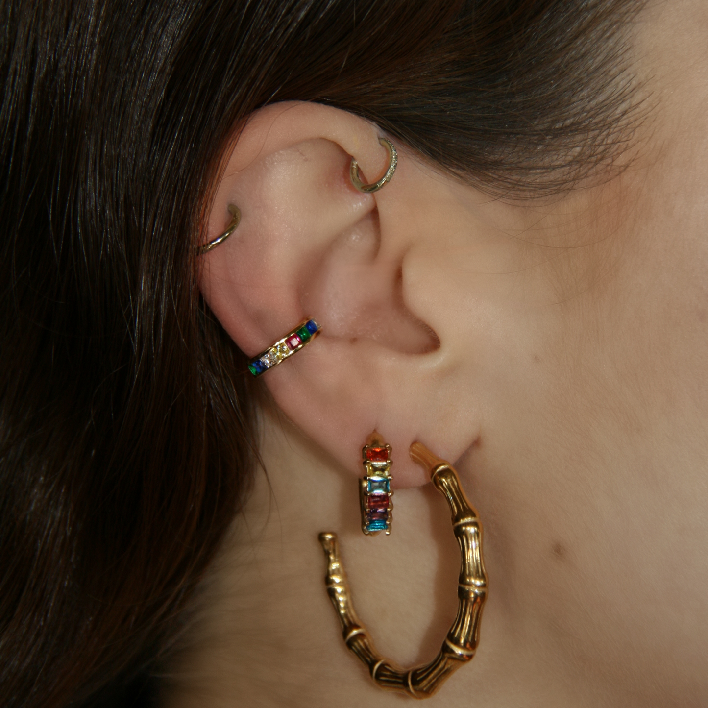 COLORED GEMS HOOP EARRING