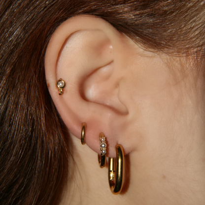 CLASSY PEARL HOOP EARRING