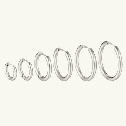 BASIC HOOP EARRING