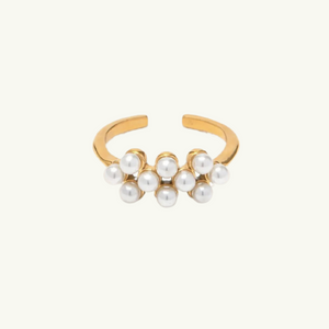 Classic Pearl Ring