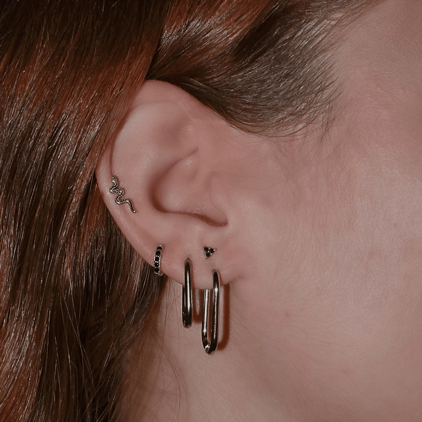 RECTANGLE HOOP EARRING