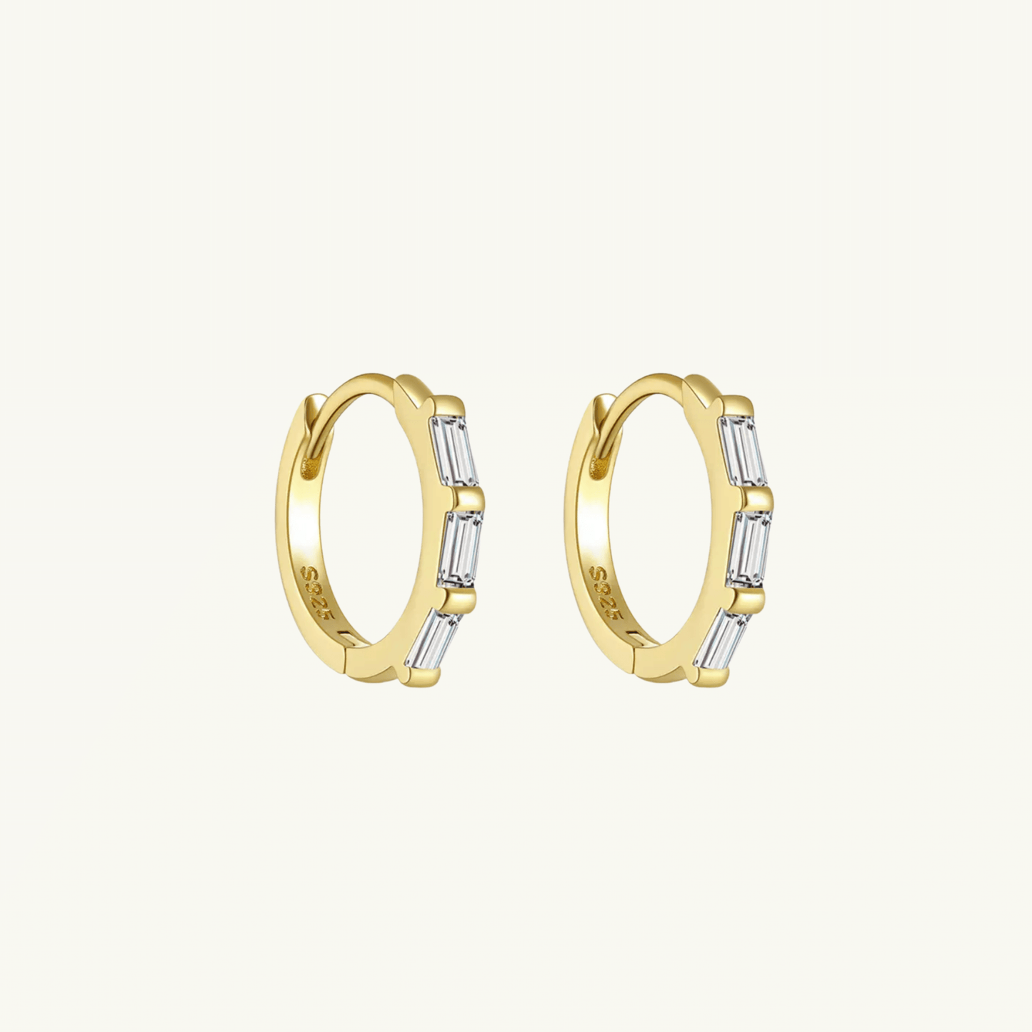 SMALL SHINY SQUARE HOOP EARRING